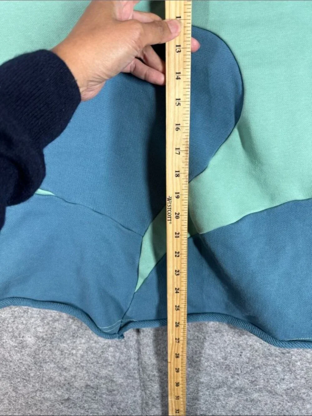 Aeie abstract sweatshirt